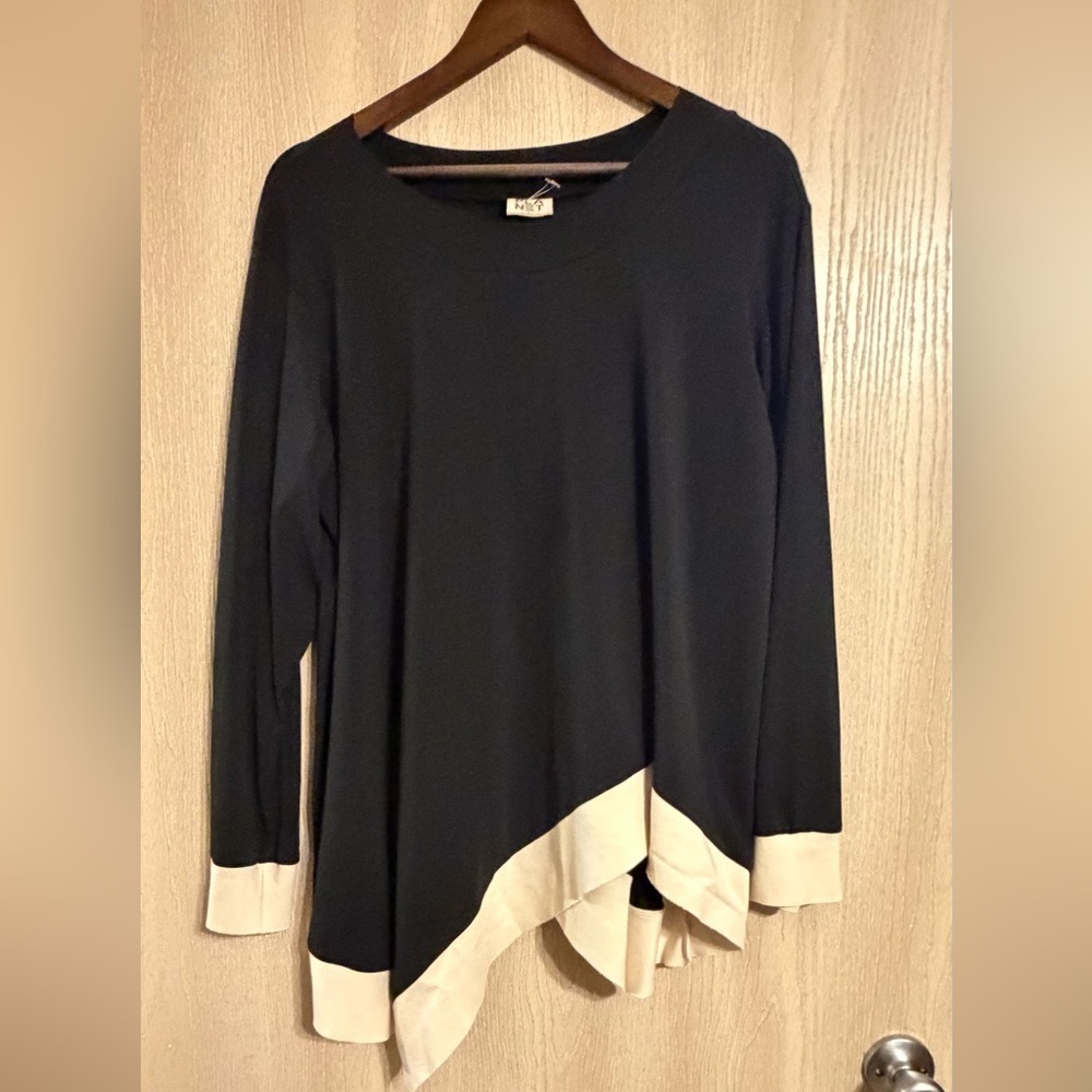Planet by Lauren G  Black and Cream Women's Top